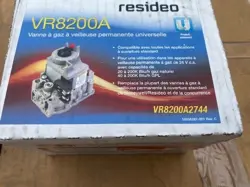 HONEYWELL VR8200A2744 24V NATURAL GAS VALVE (NEW)