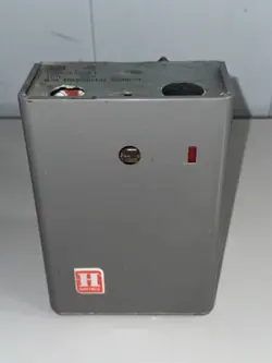 HONEYWELL R8182D 1038 TRIPLE AQUASTAT RELAY - EXCELLENT CONDITION!