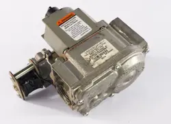 HONEYWELL VR8305Q4146 GAS VALVE 24V