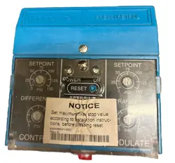 NEW HONEYWELL  P7810C1018 PRESSURETROL CONTROLLER *NEW NO BOX*