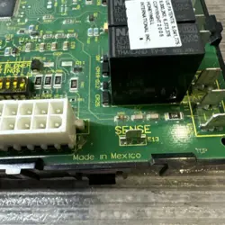 LENNOX 100870-01 FURNACE CONTROL CIRCUIT BOARD HONEYWELL S9230F1006 SURELIGHT