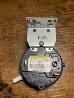 PRESSURE SWITCH HONEYWELL IS20137-3311 