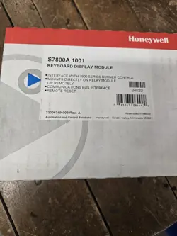 HONEYWELL S7800A 1001  BURNER CONTROL  NEW