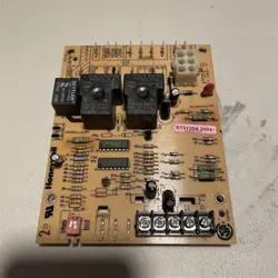 FURNACE CONTROL BOARD  ST9120A2004