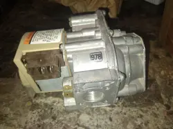 VR8205C