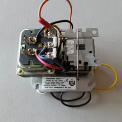 HONEYWELL R8285D 5001 FAN CENTER / RELAY