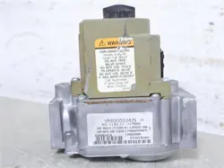 HONEYWELL VR8205S2429 HVAC NATURAL GAS VALVE EF32CB990 24V