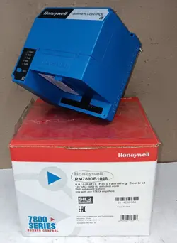 HONEYWELL RM7890B1048 AUTOMATIC PROGRAMMING BURNER CONTROL 120 VAC