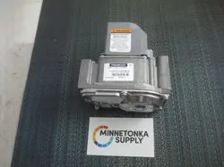 HONEYWELL VR8205K2247 GAS VALVE NEW!