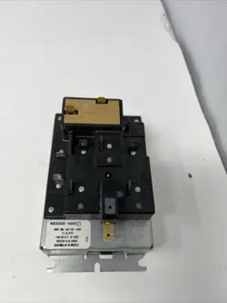 HONEYWELL R8330D1039 ELECTRIC HEAT SEQUENCER NEW TRADELINE CONTROL CONTROLLER