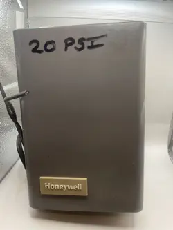 L8148J AQUASTAT RELAY