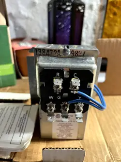 HONEYWELL R8239D1015 FAN CENTER SWITCHING RELAY