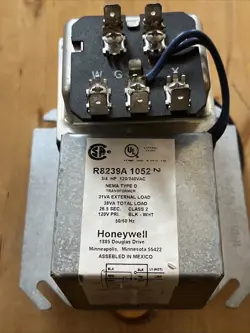 HONEYWELL FAN CENTER R8239A 1052 NEW (NO BOX OR PAPERWORK)