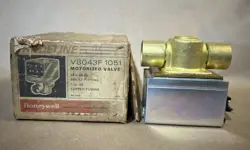 HONEYWELL V8043F  1051 MOTORIZED VALVE NOS NEW OLD STOCK