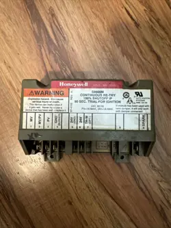 HONEYWELL S8600M1005 FURNACE IGNITION CONTROL MODULE S8600M
