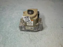 HONEYWELL FURNACE GAS VALVE 31L8201 VR8205M2476