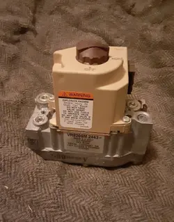 624586 VR8205M-2443 VR8205M2443