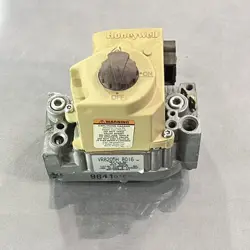 VR8205H-8016 HONEYWELL FURNACE GAS VALVE RHEEM 60-DAY WARRANTY