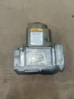 OEM HONEYWELL VR8204A 2001 NATURAL GAS VALVE HVAC