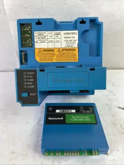 HONEYWELL RM7890A1015 BURNER CONTROL RELAY & RECTIFICATION FLAME AMP FOR PARTS
