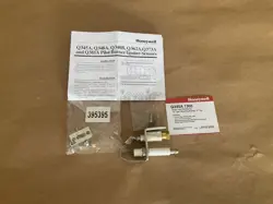 TWO (2) HONEYWELL Q345A1305 PILOT BURNER NEW ITEMS - FREE SHIPPING