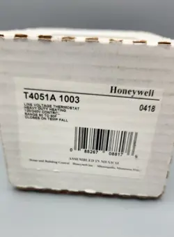 T4051A1003 HONEYWELL HEAVY DUTY LINE VOLTAGE THERMOSTAT NOS