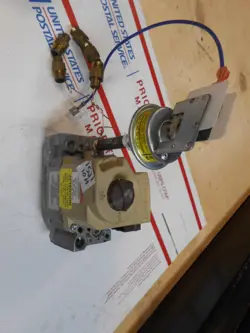 60J5901 VR8205M