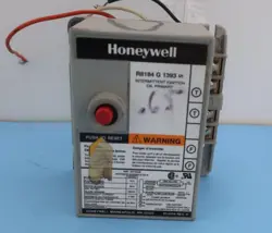 FLAWED HONEYWELL R8184 G 1393 PRIMARY CONTROL FOR OIL BURNER R8184G1393