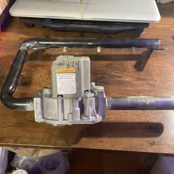 FURNACE GAS VALVE HONEYWELL VR8205S2437