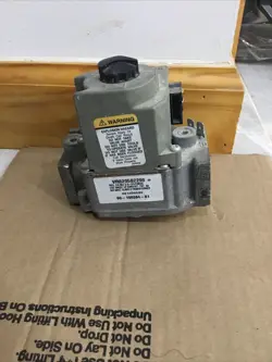 HONEYWELL VR8205S2296 FURNACE GAS VALVE