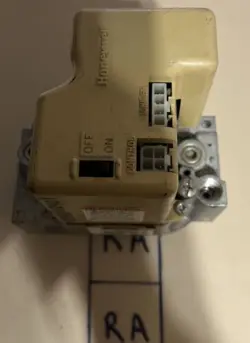SV9501H2409  FURNACE GAS  VALVE (RA)