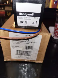 HONEYWELL Q652B1006 SPARK GENERATOR IGNITION TRANSFORMER 