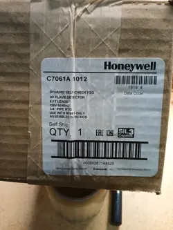 HONEYWELL C7061A. 1012 UV DETECTION FLAME DETECTOR