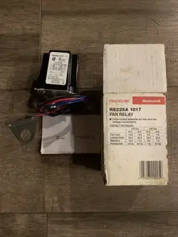 NOS HONEYWELL R8225A 1017 FAN RELAY 24V NEW HVAC CONTROL GE 3AAR4F R8168 129AR