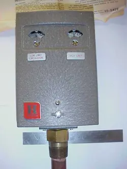 HONEYWELL  L6011A 1007 3/4