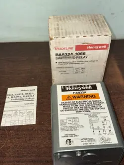 NEW HONEYWELL RA832A1066 SWITCHING RELAY. B370