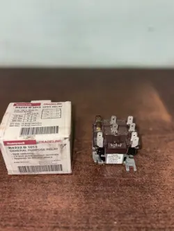 R4222D1013 DPDT RELAY