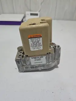 HONEYWELL SV9501M2056 SMART VALVE HQ1011421HW 24V 50/60HZ USED  FREE SHIPPING