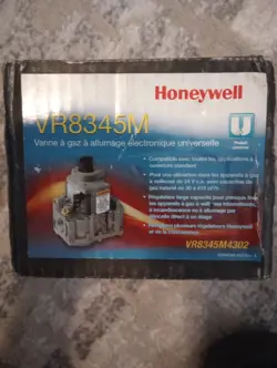 NEW HONEYWELL/RESIDEO GAS VALVES VR8345M UNIVERSAL  IGNITION VALVE VR8345M4302