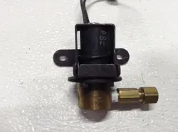 NEW HONEYWELL V75T2580 SKINNER VALVE 7 WATTS 130 PSI