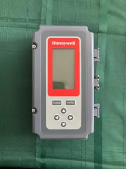 HONEYWELL T775U2006 SERIES 2000 ELECTRONIC UNIVERSAL CONTROLLER 