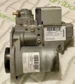 HONEYWELL  TYPE VK8115V  1036 GAS VALVE