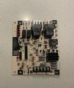 103085-03 HONEYWELL LENNOX FURNACE CONTROL CIRCUIT BOARD 1012-977A **A5**