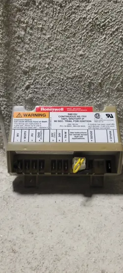 USED HONEYWELL S8610U IGNITION CONTROL MODULE 97-4787 REV. D FREE SHIPPING 