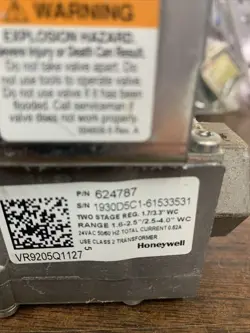 624787