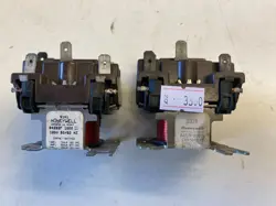 2 PACK - HONEYWELL PLUG IN TYPE RELAY R4222F 1000 8939 9141