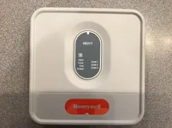 HONEYWELL HZ311 3 ZONE 1 HEAT 1 COOL ZONE BOARD