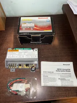 NEW HONEYWELL S8910U1000 UNIVERSAL HOT SURFACE IGNITION MODULE B387