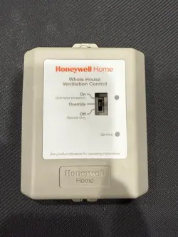 HONEYWELL FRESH AIR VENTILATION WHOLE HOUSE CONTROL 24 VAC 0.6 A W8150A1001