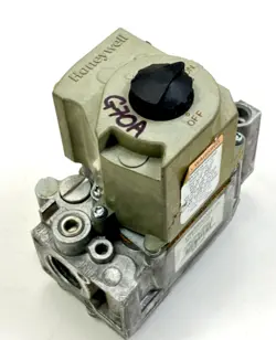 HONEYWELL VR8205A2263 HVAC FURNACE GAS VALVE IN/OUT 1/2